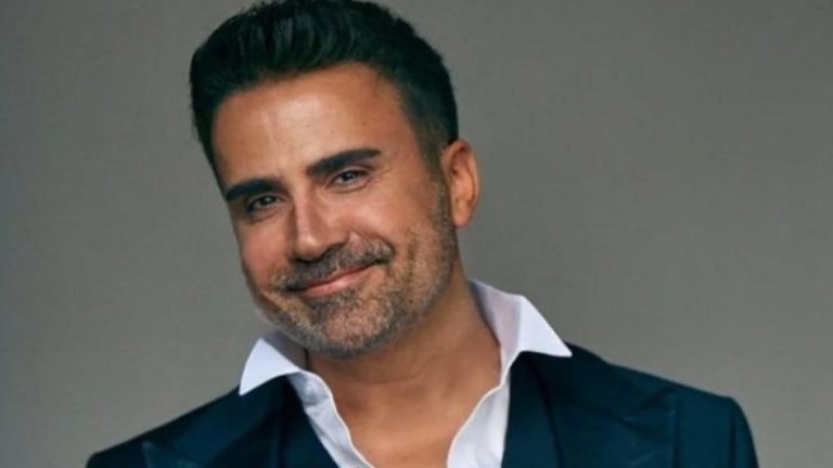 Şarkıcı Emrah oğlunu sır gibi saklıyordu!