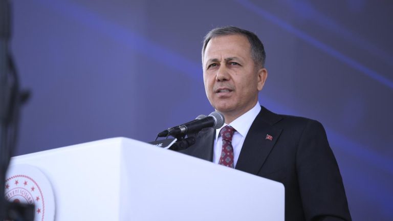 Bakan Yerlikaya’dan Özel’in sözlerine tepki
